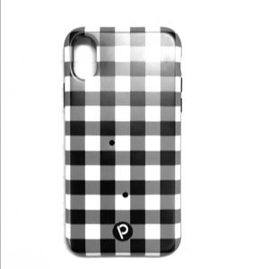 Plaid Loopy Case fits iPhone S or SX.